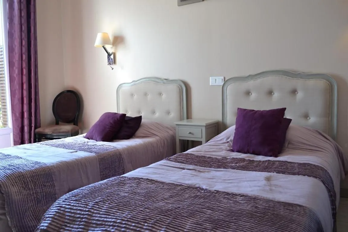 **** Aparthotel Hotel Et Appart Hotel Les Flots Bleus Saint-Raphael  France