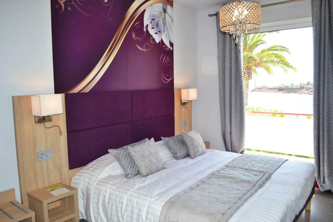 Hotel Et Appart Hotel Les Flots Bleus Saint-Raphael  Aparthotel Saint-Raphael (Var)