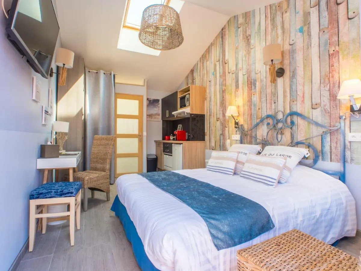 Hotel Et Appart Hotel Les Flots Bleus Saint-Raphael  4*, Saint-Raphael (Var) France