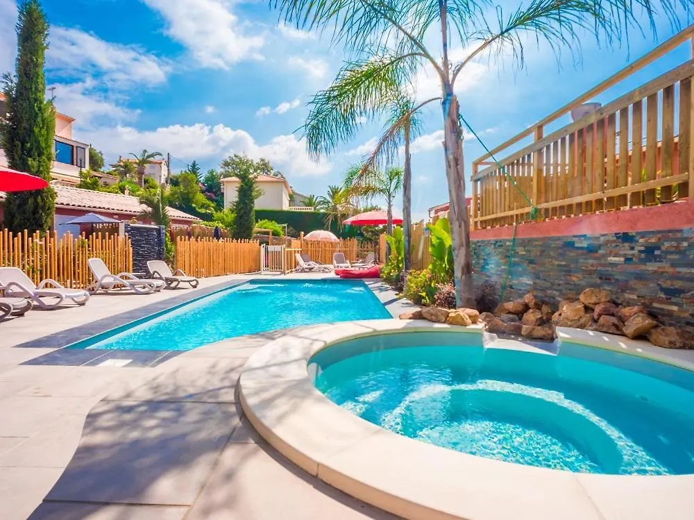 Hotel Et Appart Hotel Les Flots Bleus Saint-Raphael