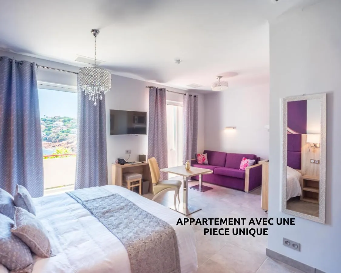 Hotel Et Appart Hotel Les Flots Bleus Saint-Raphael  France