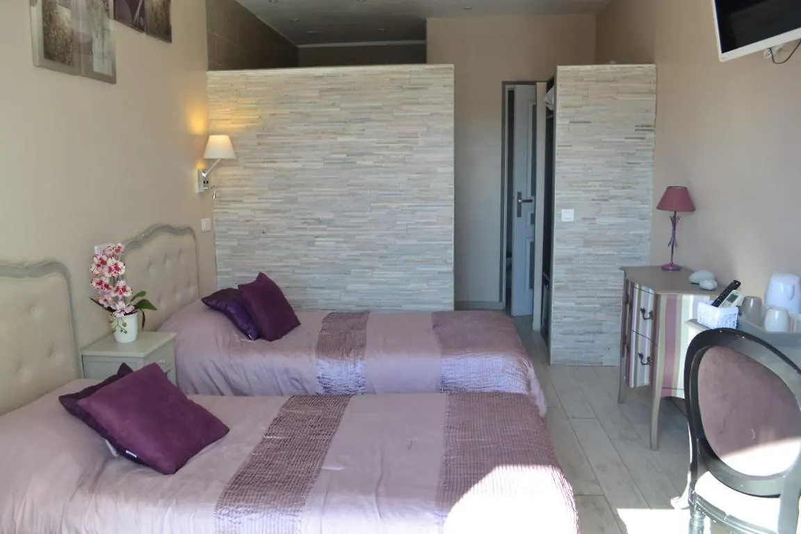 Hotel Et Appart Hotel Les Flots Bleus Saint-Raphael  4*, Saint-Raphael (Var)