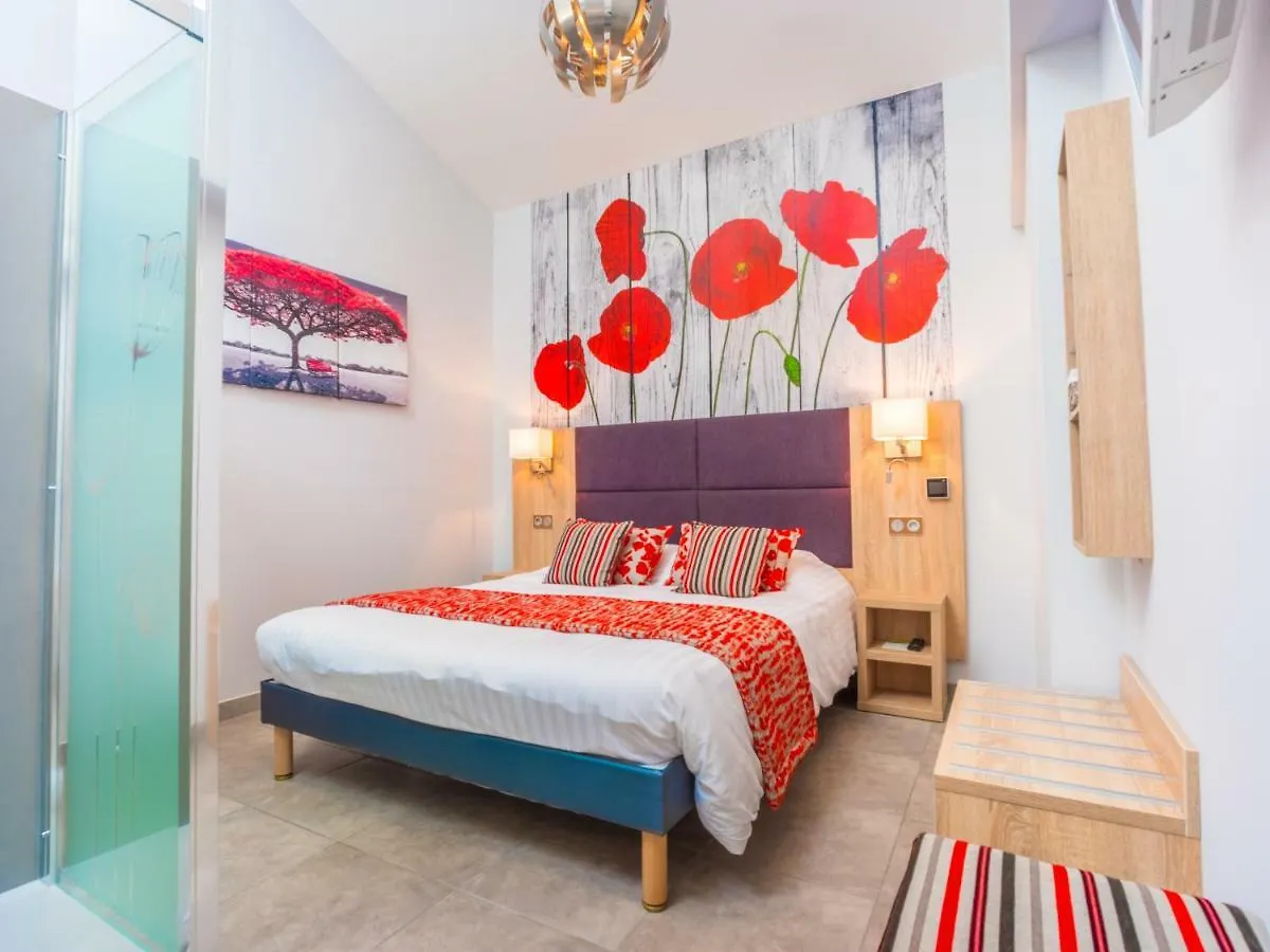 Hotel Et Appart Hotel Les Flots Bleus Saint-Raphael  4*, Saint-Raphael (Var) France
