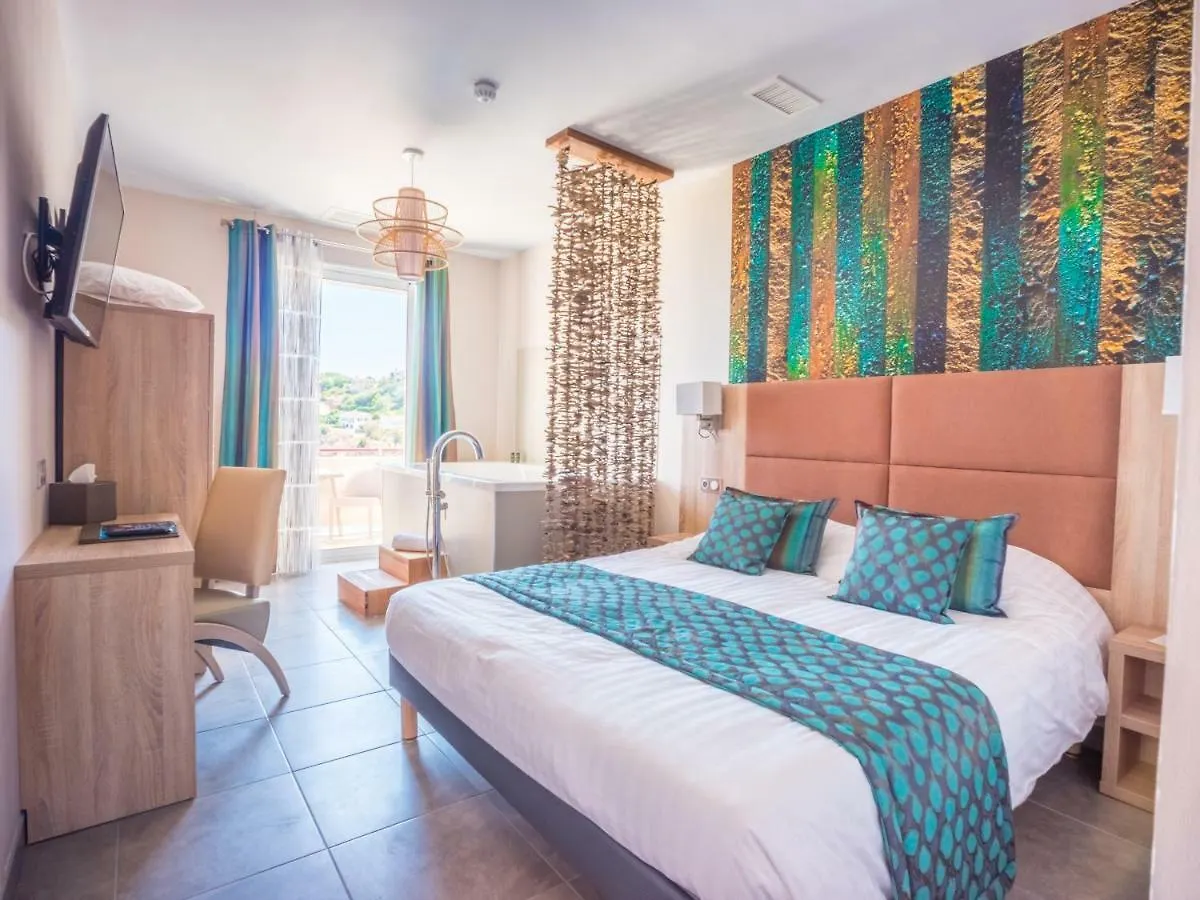 Hotel Et Appart Hotel Les Flots Bleus Saint-Raphael