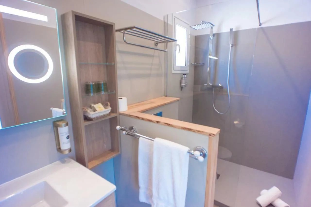 Hotel Et Appart Hotel Les Flots Bleus Saint-Raphael  Aparthotel