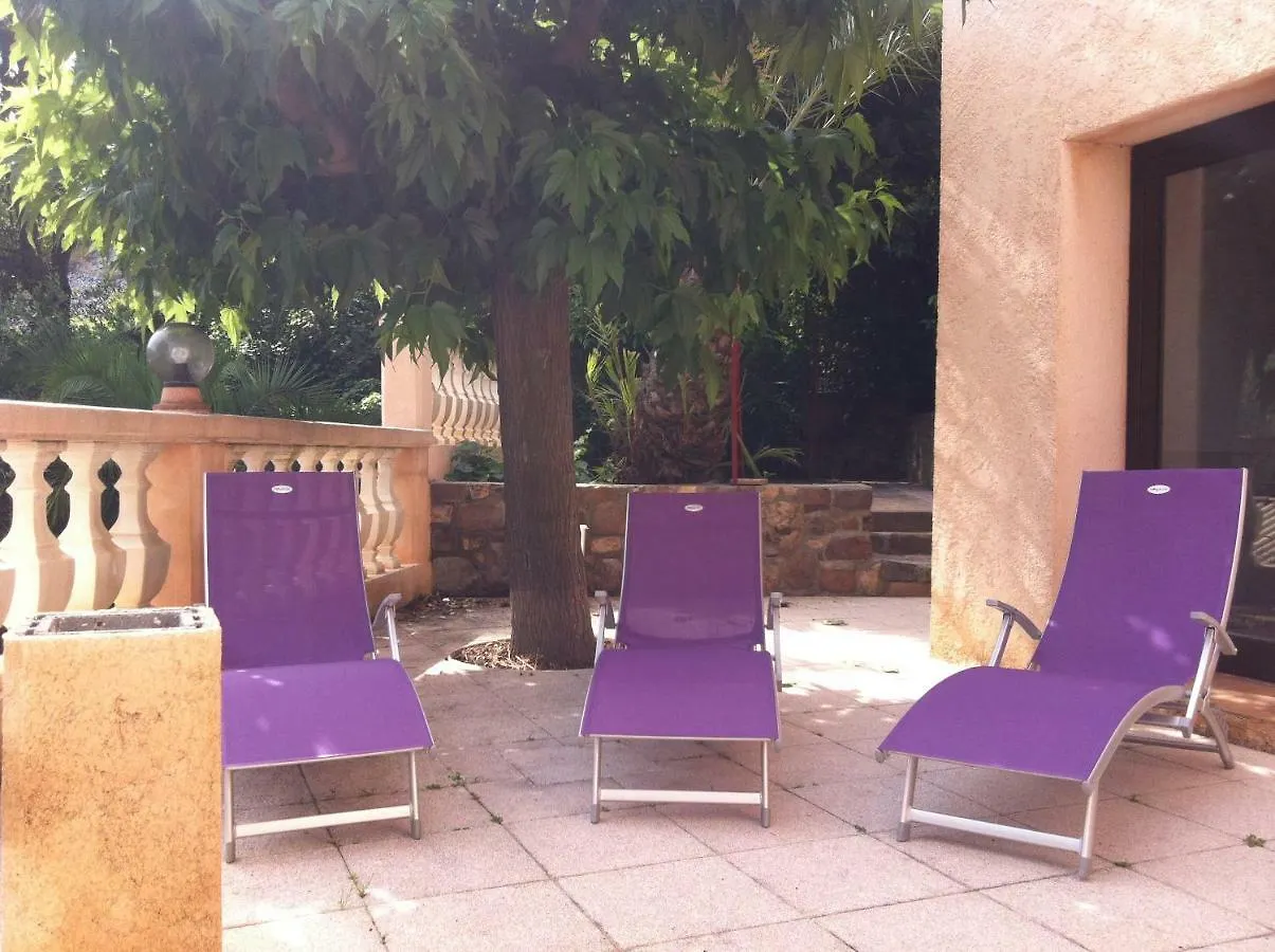 Hotel Et Appart Hotel Les Flots Bleus Saint-Raphael  4*, Saint-Raphael (Var)