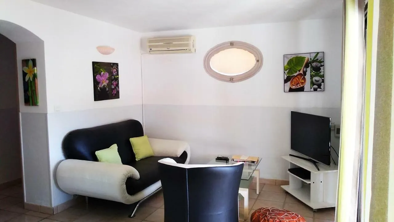 Aparthotel Hotel Et Appart Hotel Les Flots Bleus Saint-Raphael