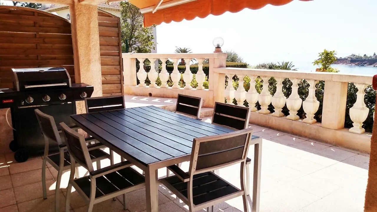 Hotel Et Appart Hotel Les Flots Bleus Saint-Raphael  4*, Saint-Raphael (Var)